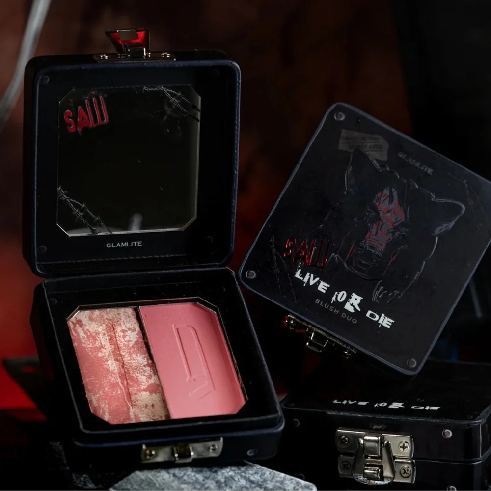 Full Set Glamlite X Saw Eyeshadow Mirror Brushes Highlighter Lip Set Horror Saw
